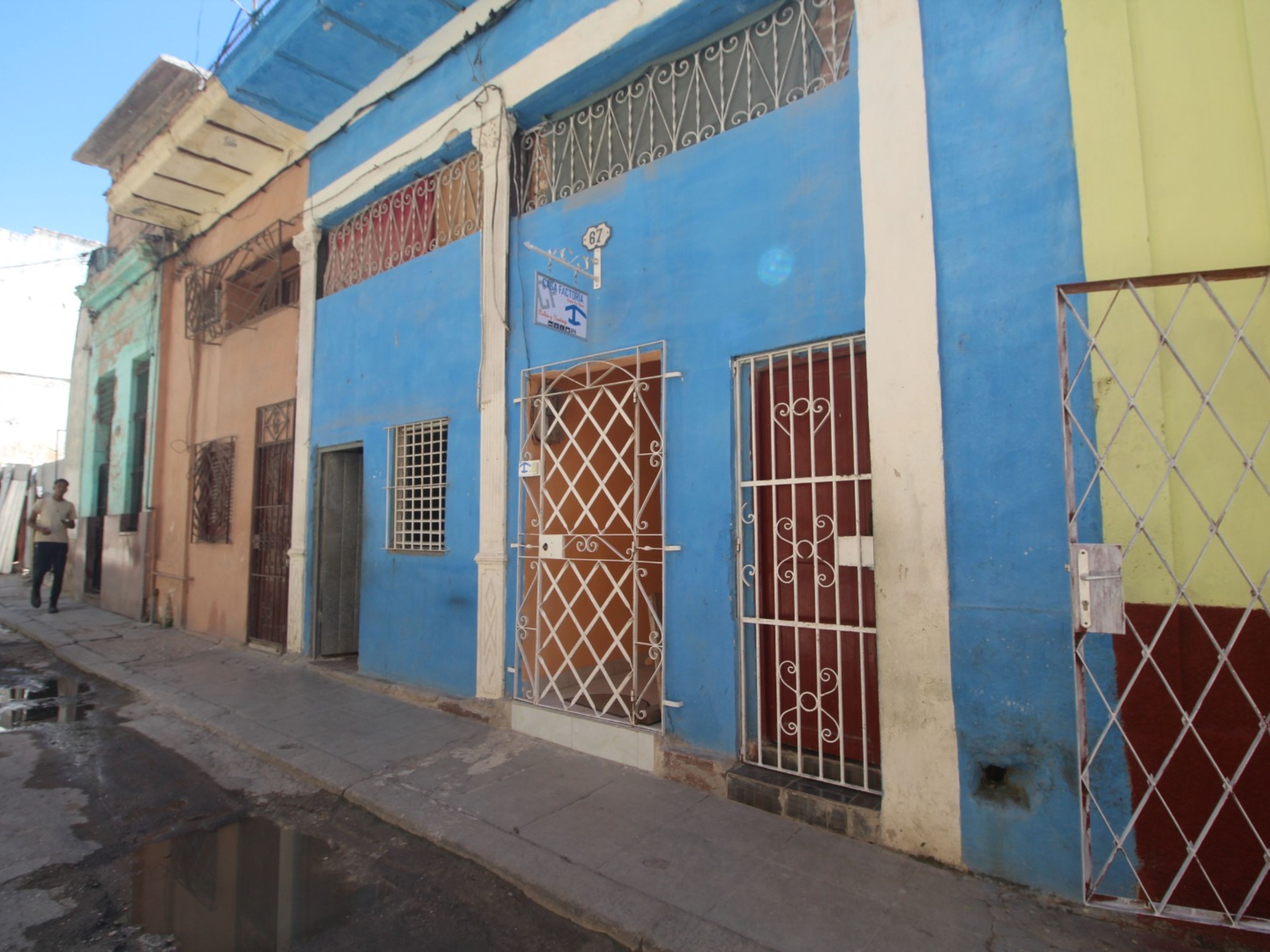 Casa Delia y Santiago, FACTORIA, No. 67