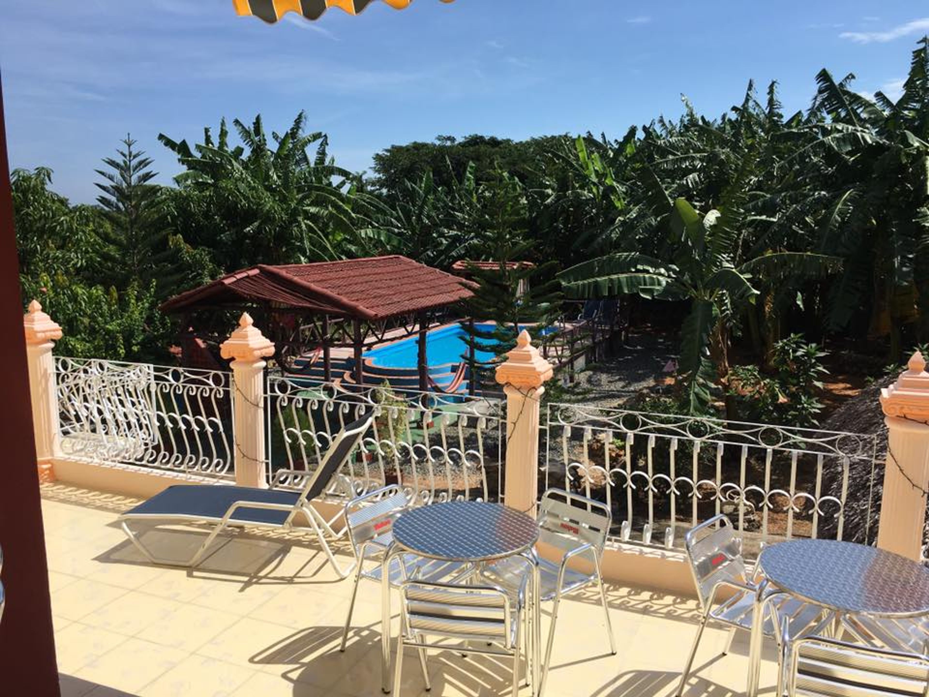 Finca Santos, CARRETERA  JAGÜEY GRANDEHouse's terrace and pool view