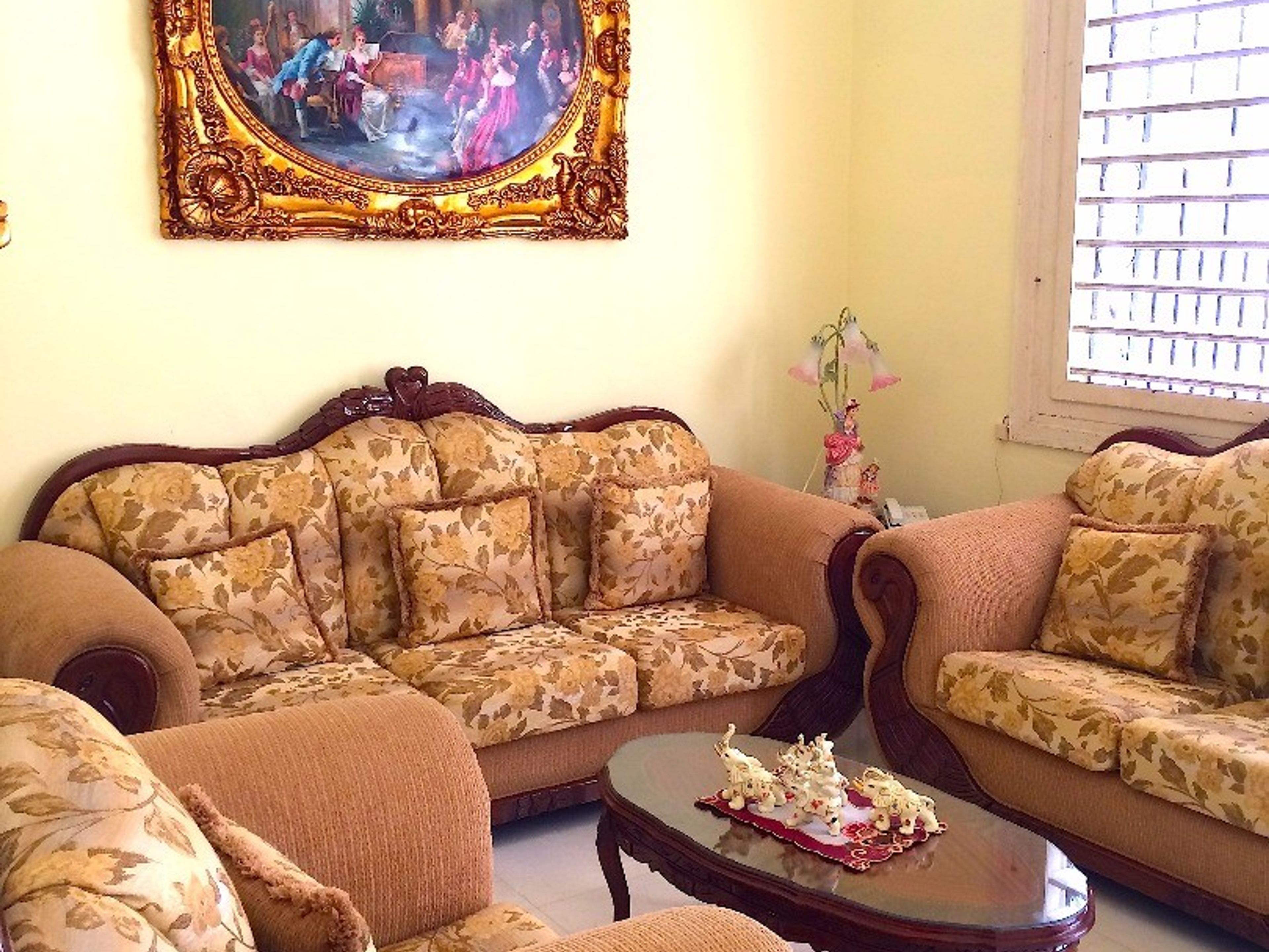 Hostal San Cristobal de la Habana, SAN JUAN DE DIOS, No. 104House living room