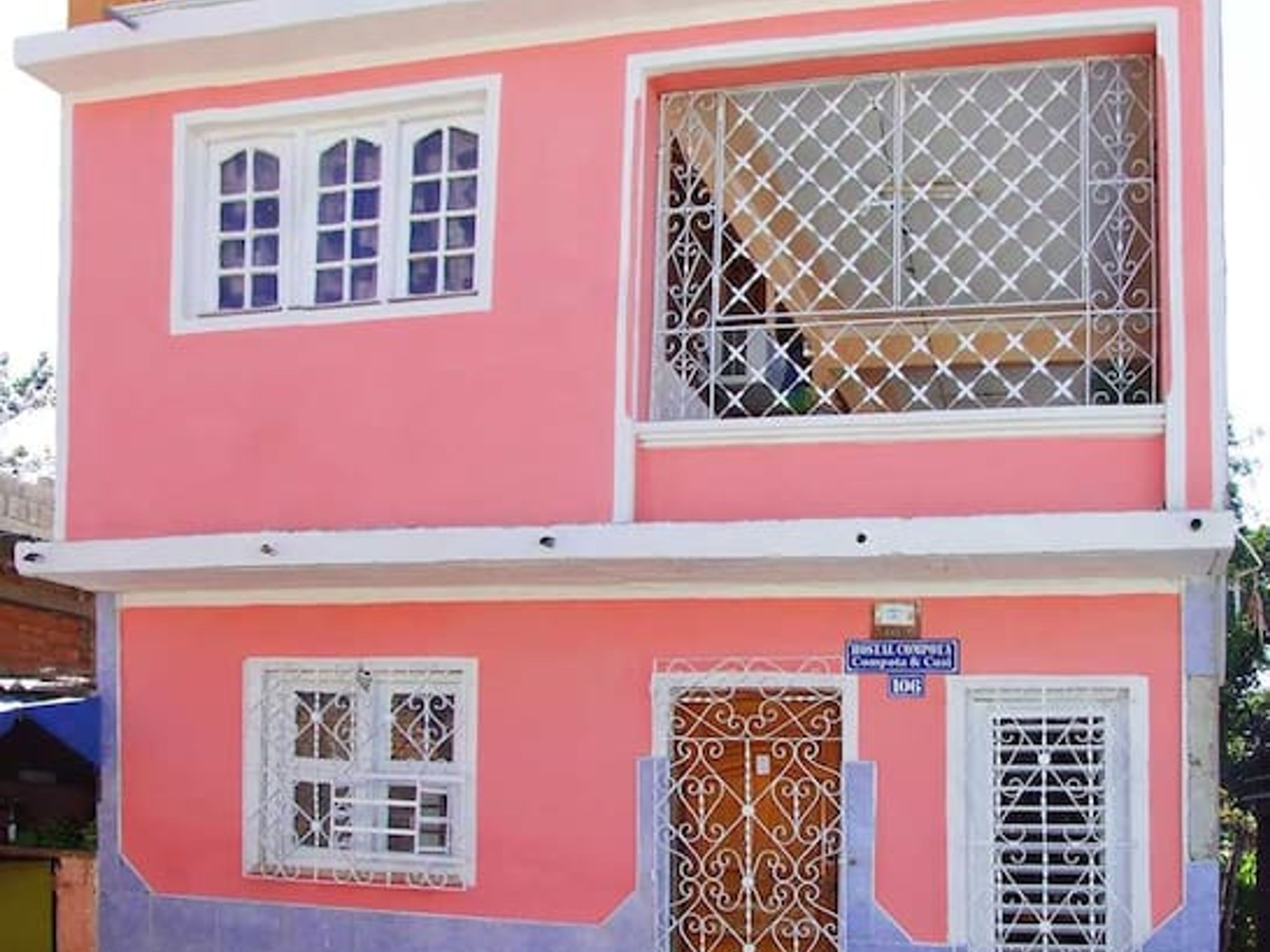 Hostal Compota y Cusy, SAN JOSÉ, No. 106