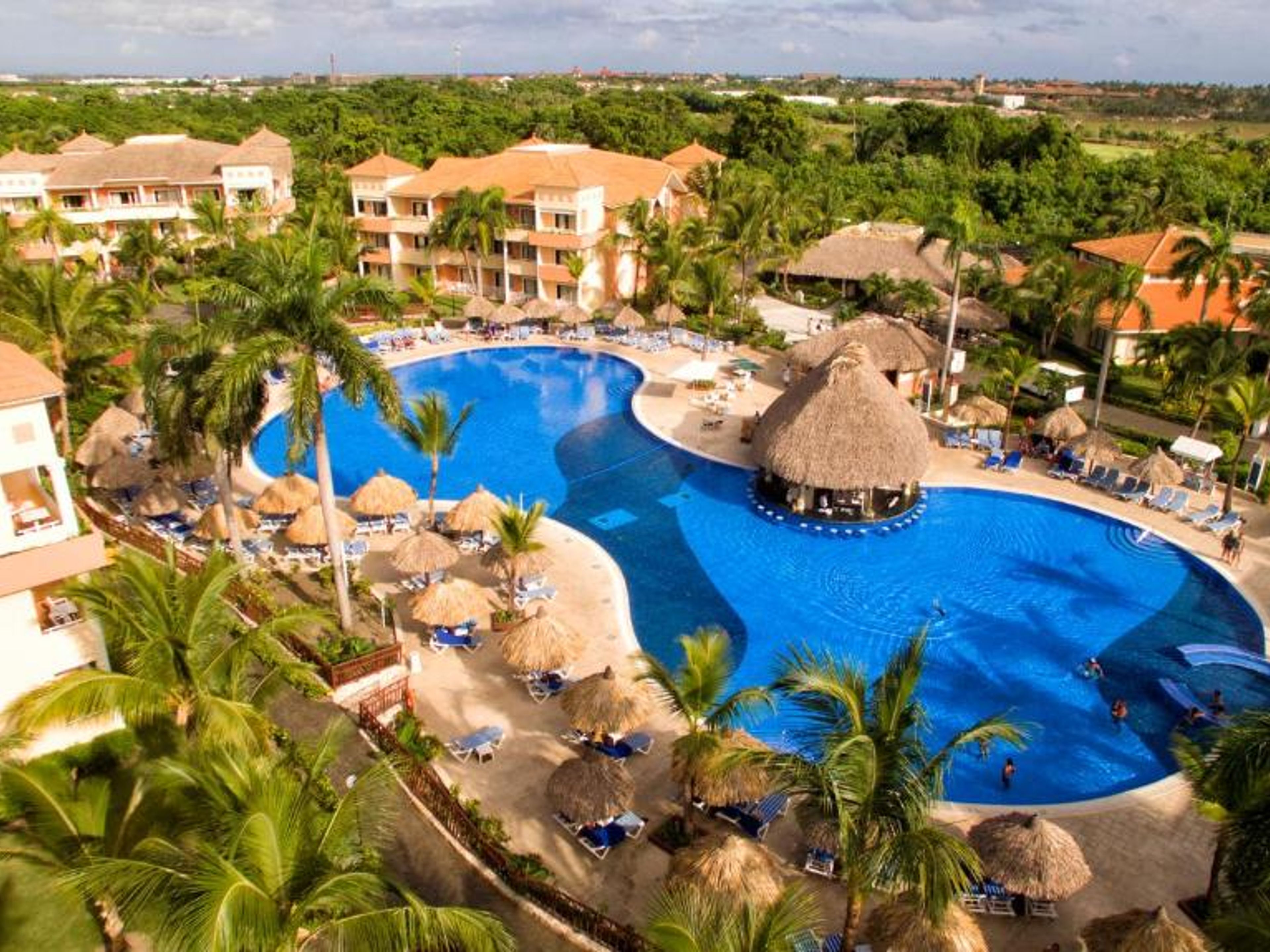 BAHIA PRINCIPE GRAND TURQUESA Hotel (All Inclusive Package 8 days / 7 nights + Flights + Meals and Beverages + Transfers + Taxes)