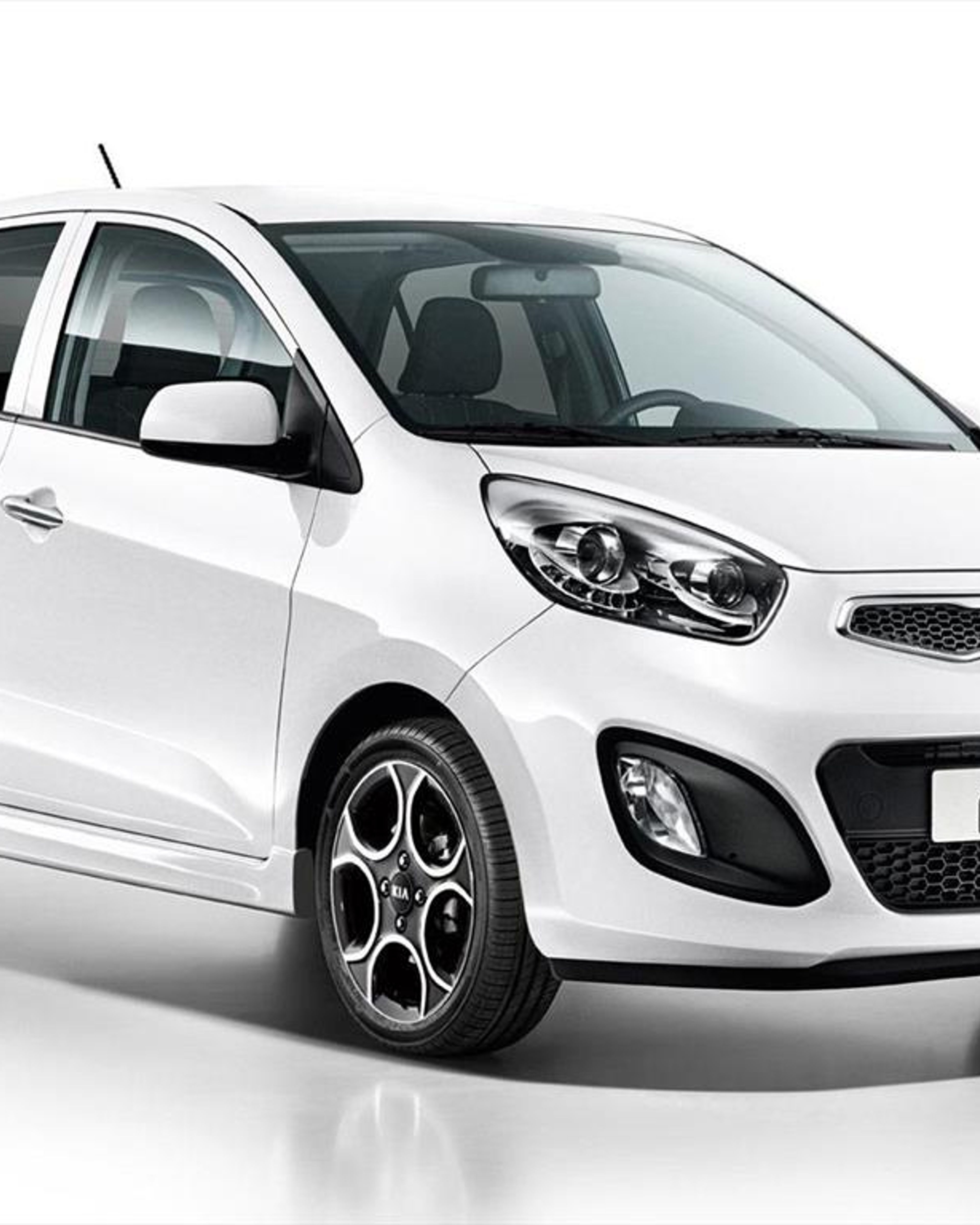 KIA PICANTO angular front exterior view
