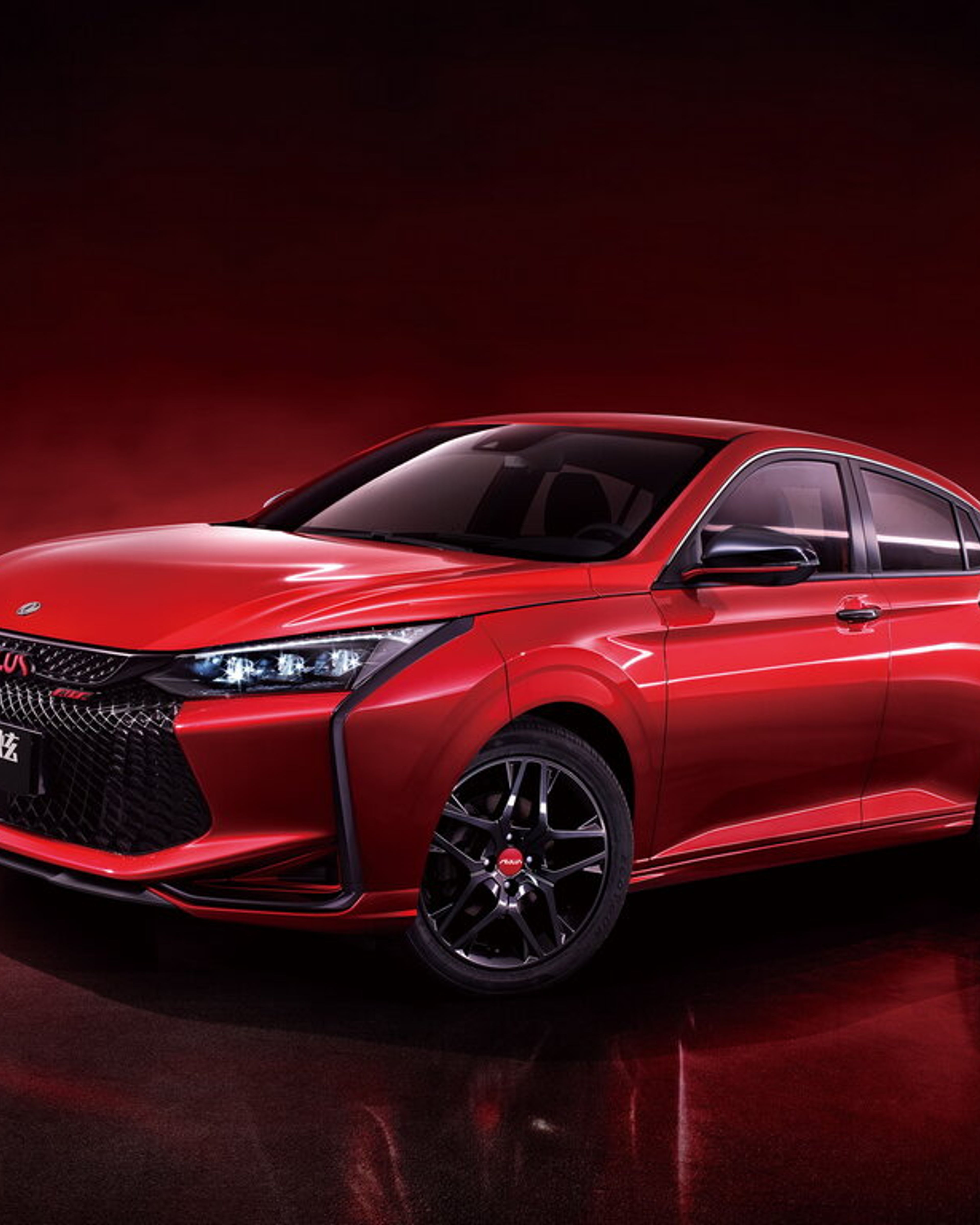 DONGFENG AEOLUS YIXUAN C65 angular front exterior view