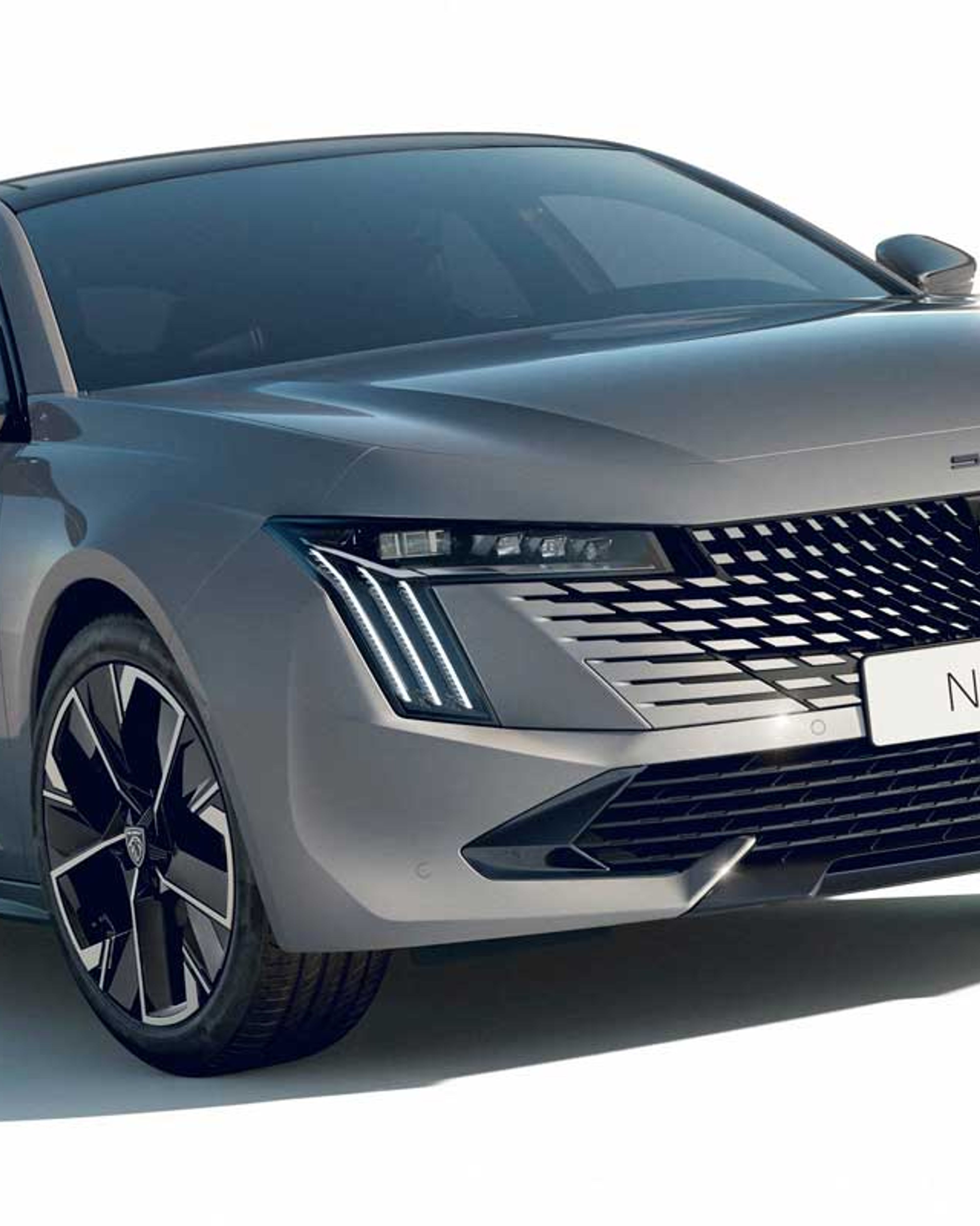 PEUGEOT 508 angular front exterior view