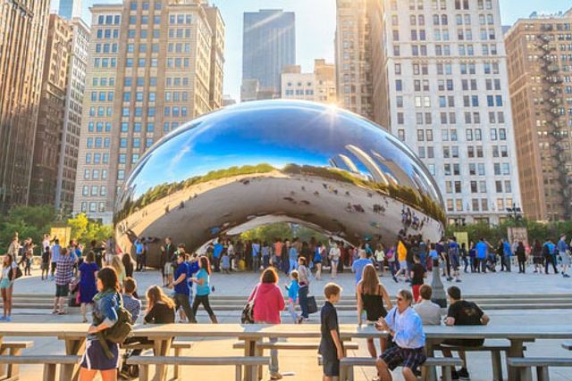 The Cloud Gate panoramic view, CHICAGO, Illinois state, United States of America.