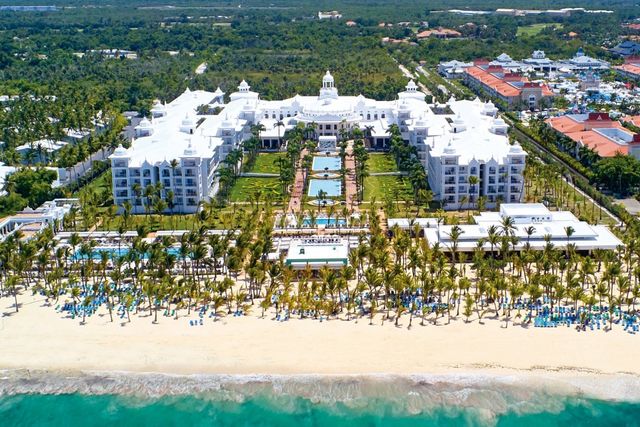 RIU PALACE PUNTA CANA Hotel (All Inclusive Package 8 days / 7 nights + Flights + Meals and Beverages + Transfers + Taxes)