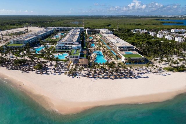 SERENADE ALL SUITE - ADULTS ONLY RESORT Hotel (All Inclusive Package 8 days / 7 nights + Flights + Meals and Beverages + Transfers + Taxes)