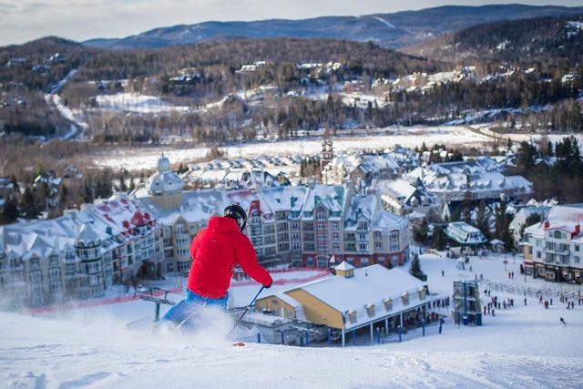 Ski alpin in MOUNT TREMBLANT, Quebec province, Canada.