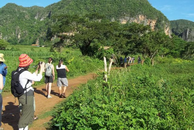CUBA ADVENTURE Active Tour