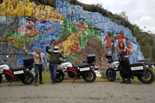 MOTORCYCLE TOUR ENDURO WESTERN CUBA IN 2 DAYS.