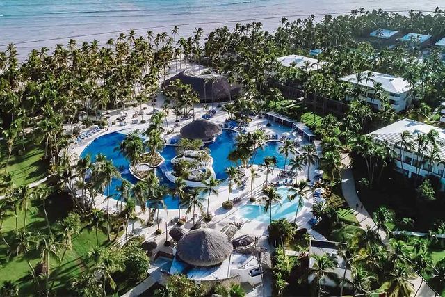 CATALONIA BAVARO BEACH & GOLF RESORT Hotel (All Inclusive Package 8 days / 7 nights + Flights + Meals and Beverages + Transfers + Taxes)