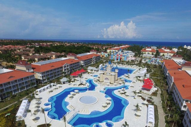 BAHIA PRINCIPE FANTASIA PUNTA CANA Hotel (All Inclusive Package 8 days / 7 nights + Flights + Meals and Beverages + Transfers + Taxes)