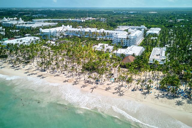 RIU PALACE MACAO Hotel (All Inclusive Package 8 days / 7 nights + Flights + Meals and Beverages + Transfers + Taxes)