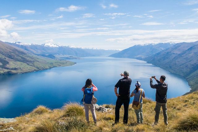 New Zealand hiking tour.