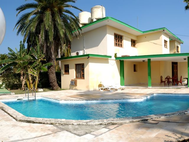 CASA NA PRAIA (3 Quartos com banho privativo)
