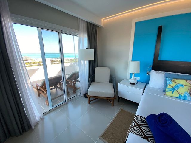 CORAL JUNIOR SUITE SEA VIEW Zimmer