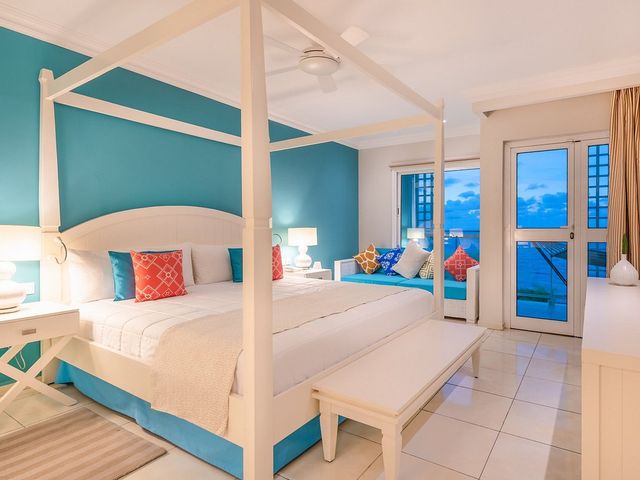 Quarto LUXURY VISTA AO OCEANO