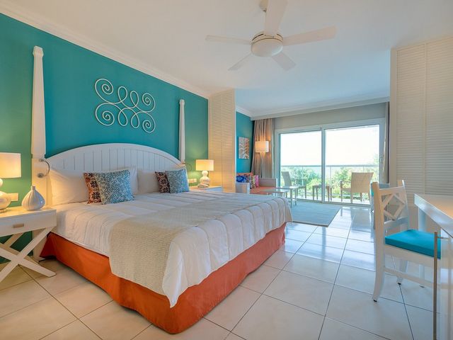 Quarto LUXURY SUPERIOR COM VISTA AO MAR