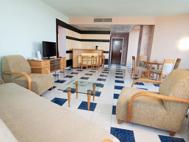 JUNIOR SUITE Zimmer