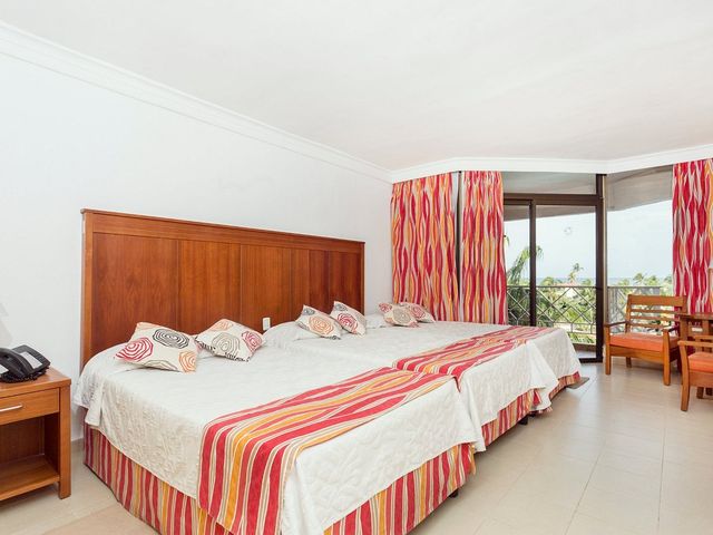 DOUBLE WITH BALCONY Room