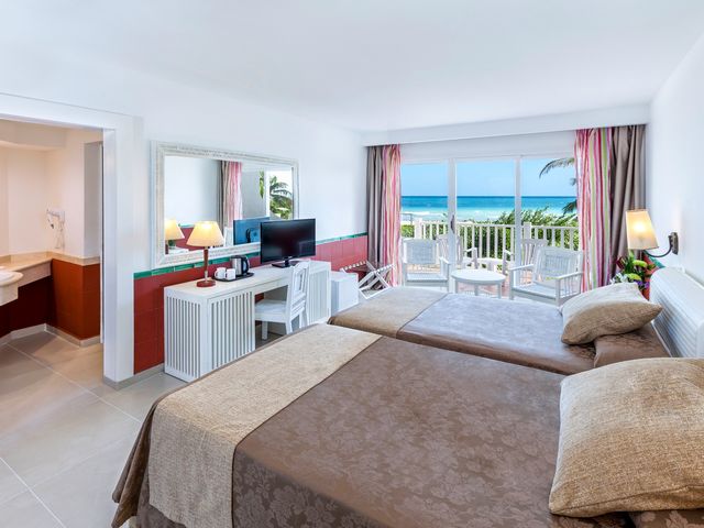 SUPERIOR SEA VIEW Room