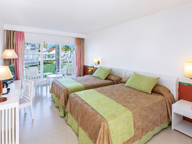 TRYP Room