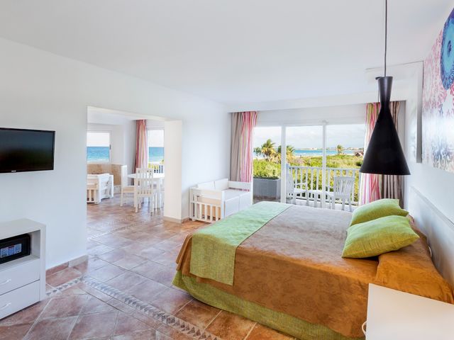 SUITE Room