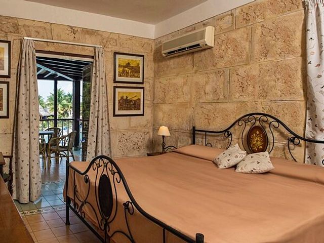 Chambre DOUBLE AVEC BALCON / TERRASSE