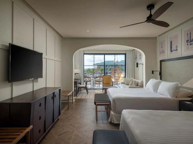 Quarto PRIVILEGE JUNIOR SUITE VISTA DA PISCINA.