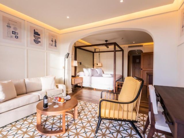 Quarto PRIVILEGE JUNIOR SUITE VISTA JARDIM.