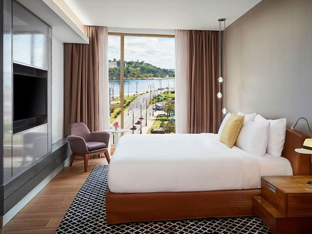 LUXURY SUPERIOR HABANA BAY SKY LEVEL Номер