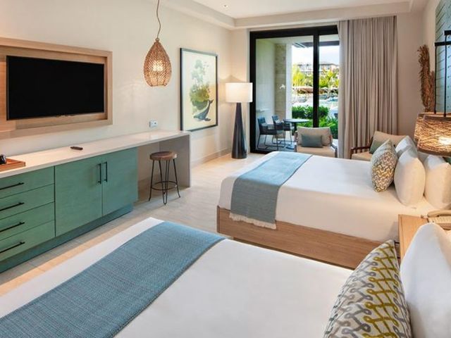 JUNIOR SUITE POOL VIEW Zimmer