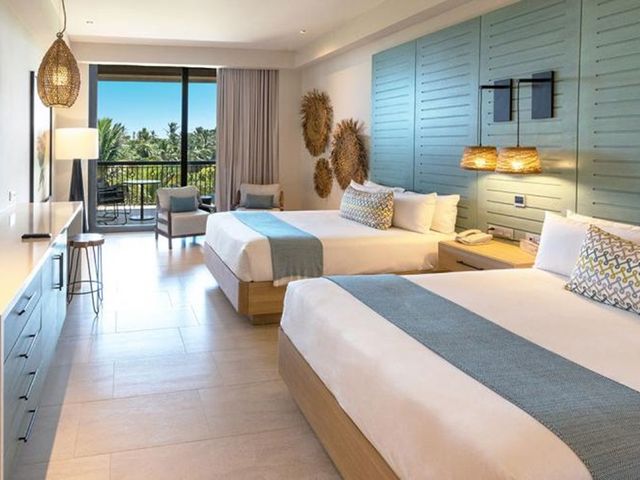JUNIOR SUITE TROPICAL Zimmer