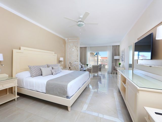 DELUXE JUNIOR SUITE CASTLE VIEW Zimmer
