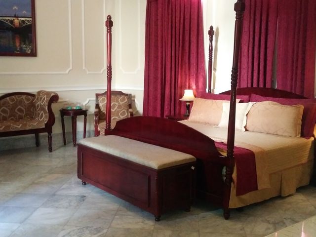 JUNIOR SUITE Room