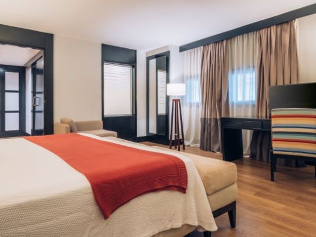 MODERN JUNIOR SUITE Zimmer