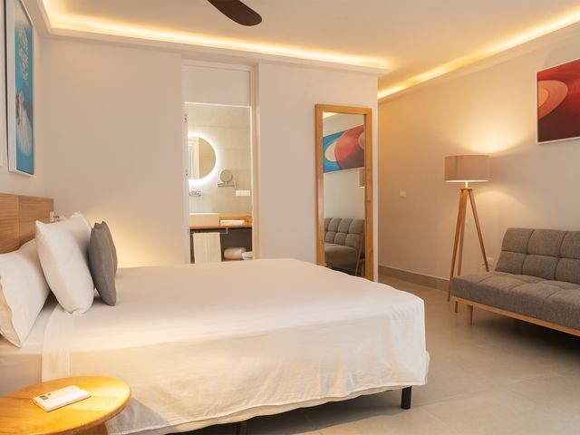 Chambre LUPE TRIPLE JUNIOR SUITE