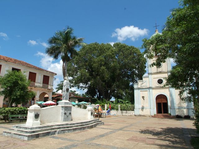 Church and central park panoramic view, Viñales town