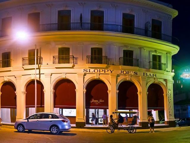 Sloppy Joe's Bar panoramic view, Old Havana