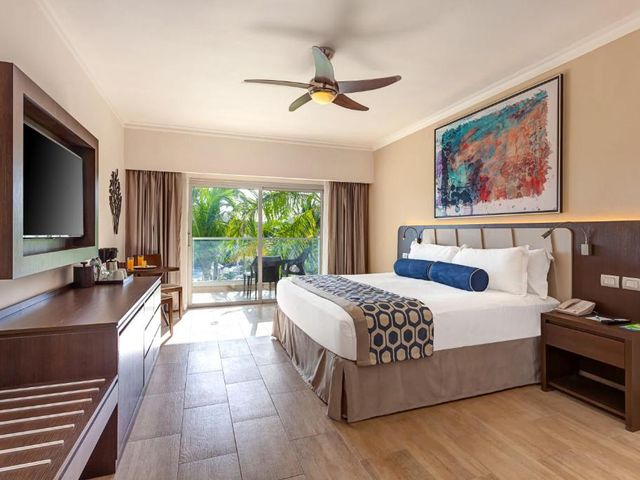 ROYALTON SPLASH PUNTA CANA Hotel