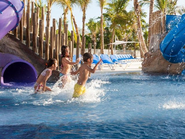 ROYALTON SPLASH PUNTA CANA Hotel