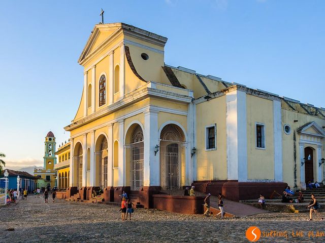 Church of La Santisima Trinidad, Sancti Spíritus. WALKING TO THE CENTER Group Tour
