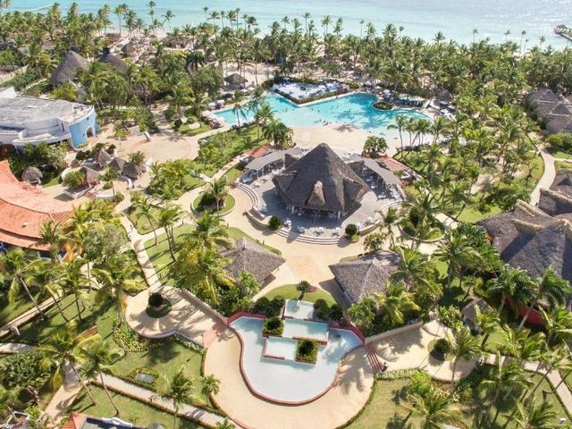CATALONIA BAYAHIBE Hotel (All Inclusive Package 8 days / 7 nights + Flights + Meals and Beverages + Transfers + Taxes)