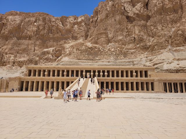 Temple of Queen Hatshepsut panoramic view, Luxor, Egypt.