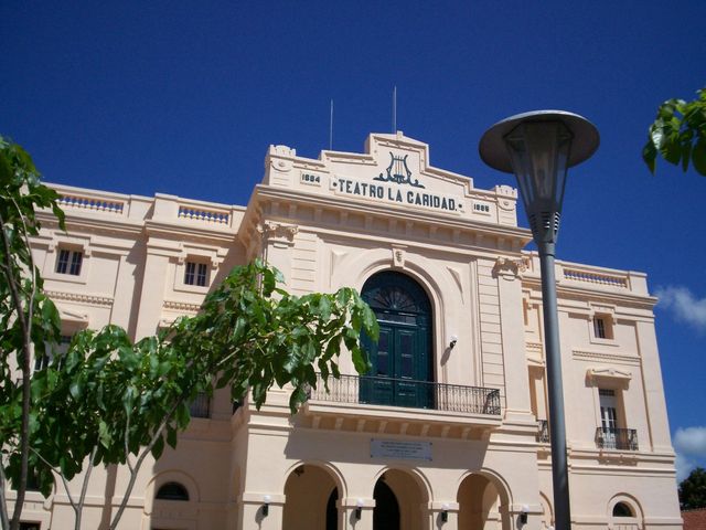 La Caridad theater panoramic view, Santa Clara city