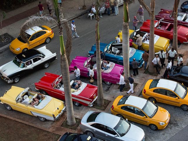 American classic cars in Havana old city