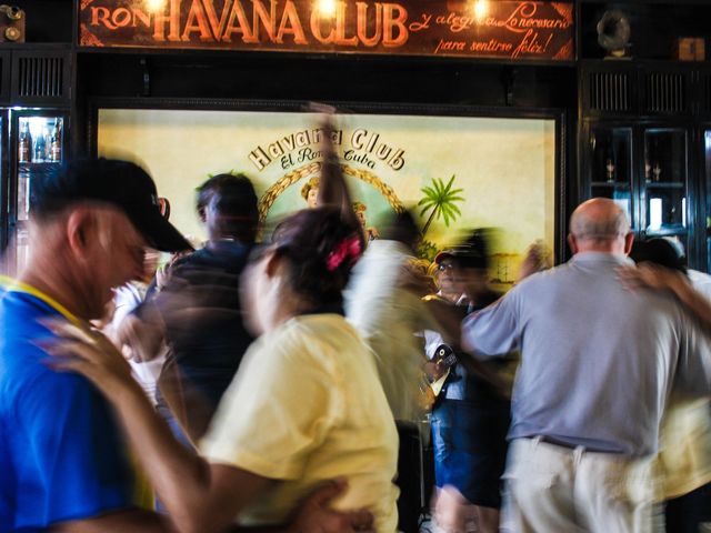 Cuban dance lessons at Old Havana