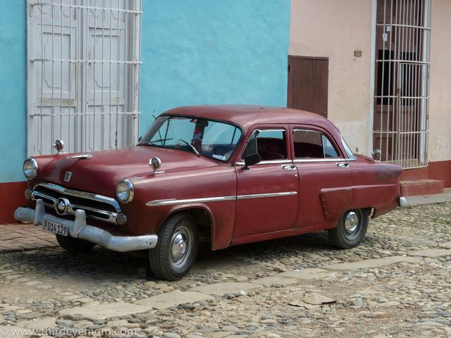 American classic cars in Trinidad old city