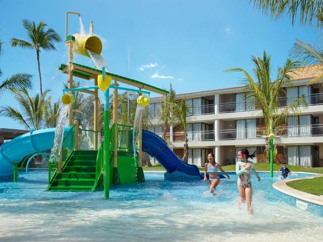 DREAMS FLORA RESORT & SPA Hotel