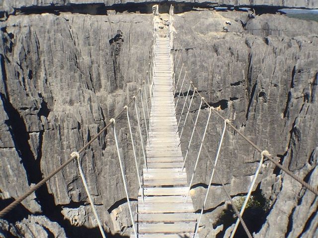 BEKOPAKA – PARC NATIONAL DU GRAND TSINGY – BEKOPAKA – PARC NATIONAL DU PETIT TSINGY.